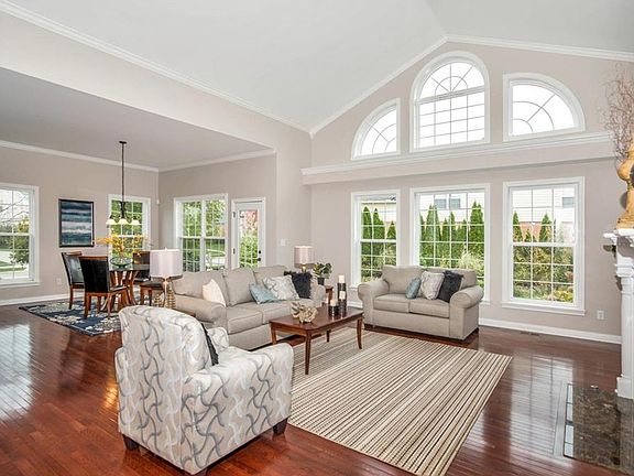 2nd image of 13926 Twin Lakes Cir W