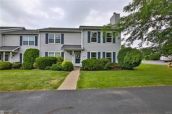 1st image of 1504 Briarwood Ln