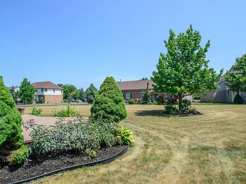 1st image of 4253 Silverleaf Dr