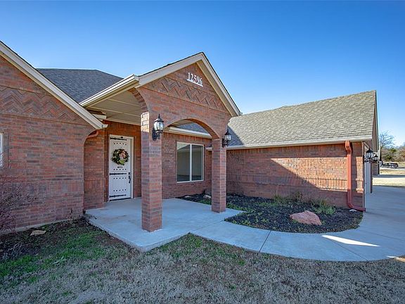 2nd image of 12596 Bridlewood Ln