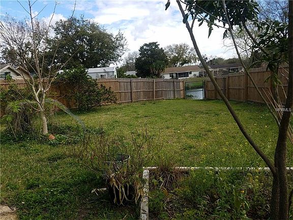 3rd image of 7607 Canyon Ct