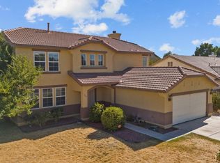 1542 Sutherland St, Lancaster, CA 93534