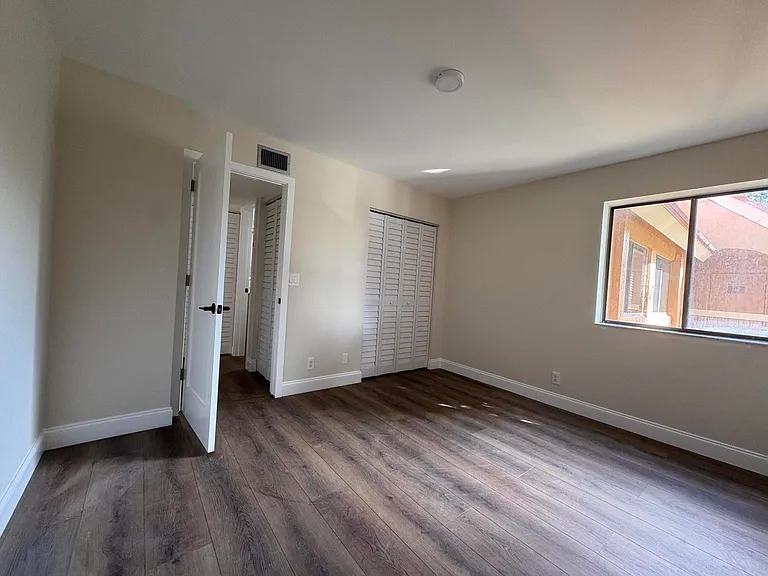 11280 Green Lake Dr #203 — Photo 23