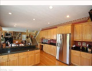 2nd image of 1709 Stone Church Ct