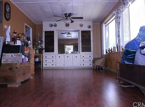 4th image of 44524 Woodrow Way