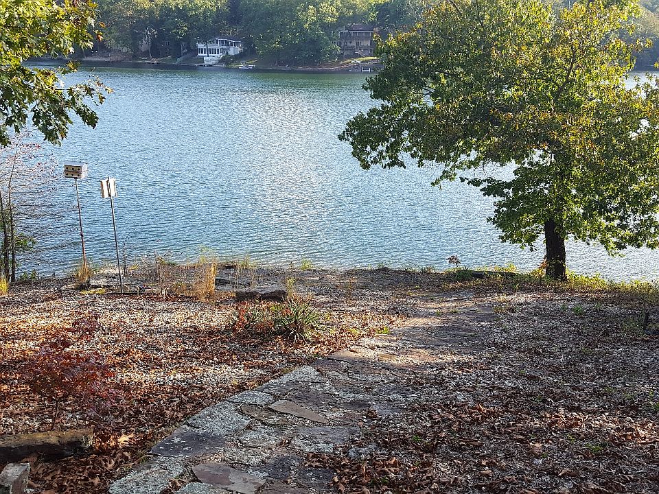 1st image of 1 Pease Ln