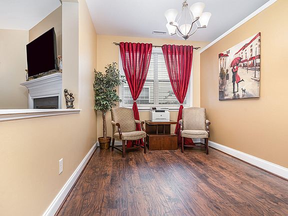 5th image of 208 Apple Drupe Way