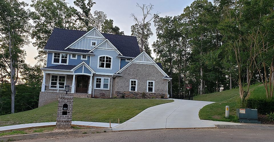 1st image of 295 Wedgewood Dr