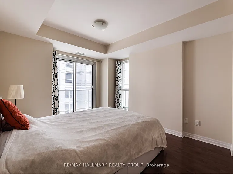 195 Besserer St #2106 — Photo 12