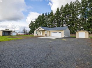 95309 Ayres Ln, Junction City, OR 97448