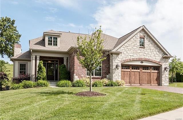 212 Meadowbrook Country Club Est, Ballwin, MO 63011 | Zillow