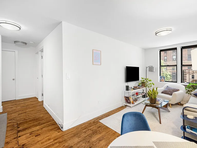 416 W 23rd St #3A — Photo 3