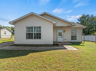 704 W Ridge Ave, McAlester, OK 74501