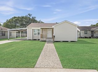 6560 Verde St, Groves, TX 77619