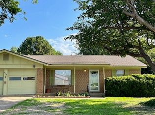 424 E South 1st St, Albany, TX 76430
