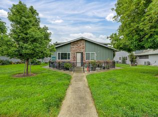 9032 El Cajon Way APT 4, Sacramento, CA