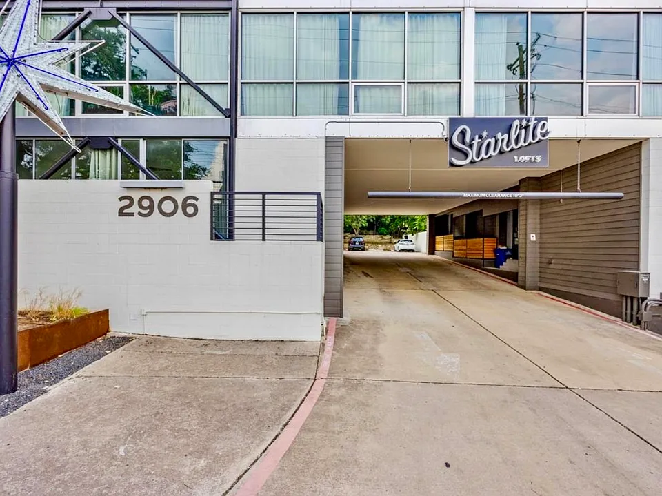 2906 S 1st St #101