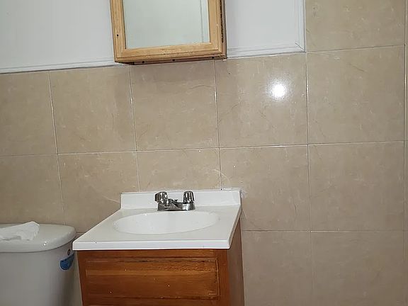 5th image of 150 21st St APT 2C