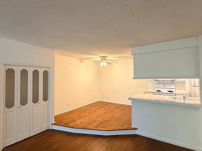 11935 Dorothy St #203 — Photo 14