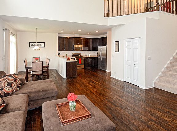 3rd image of 10616 W 154th Pl