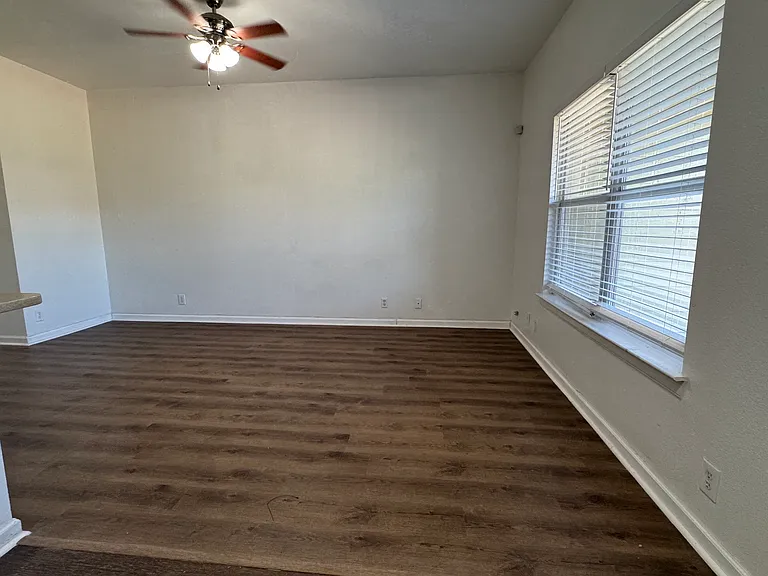 4107 Saint Charles Bay — Photo 10