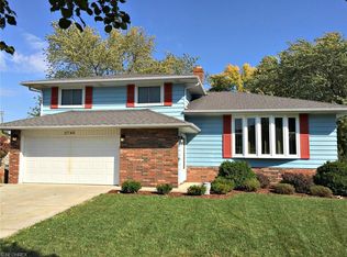 2746 Bowmen Ln, Parma, OH