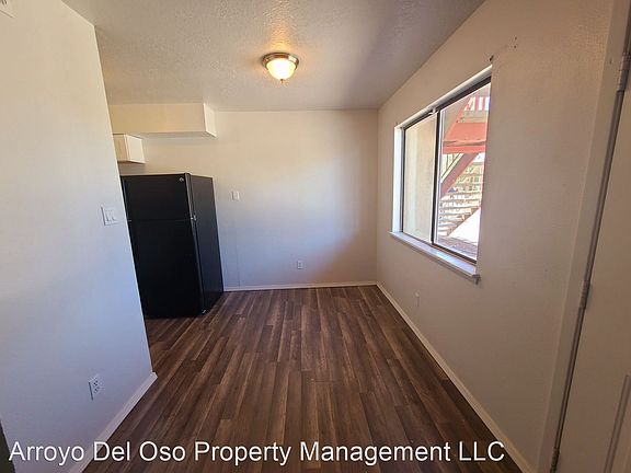 3rd image of 1229 Menaul Blvd NW Unit B