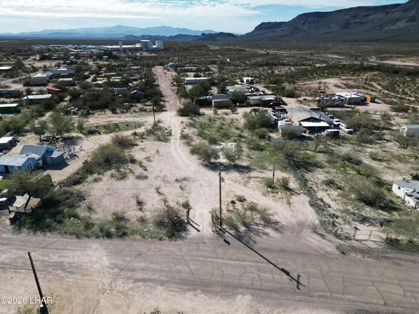 3836 W 3rd Ave, Yucca, AZ 86438