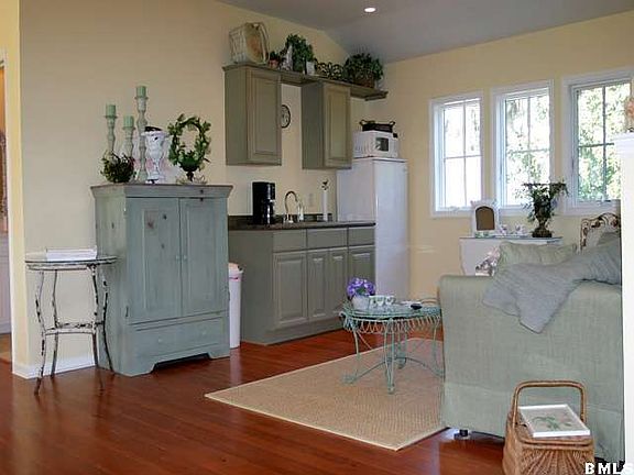 5th image of 7 Seabrook Point Court