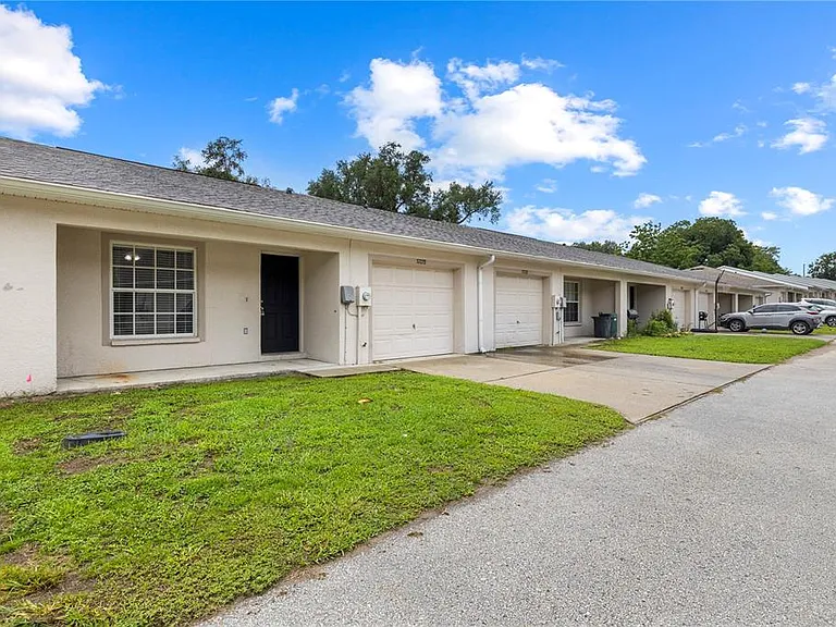 37228 Grassy Hill Ln — Photo 6