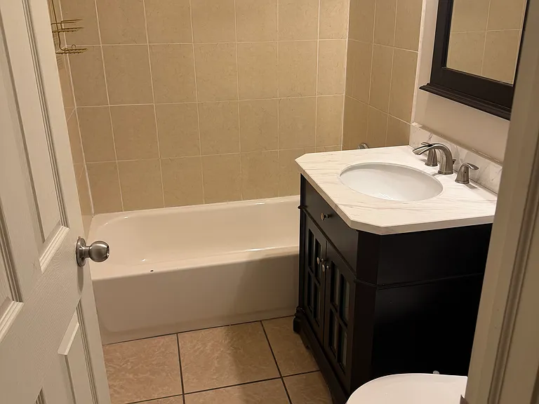 755 Grove Dr — Photo 2