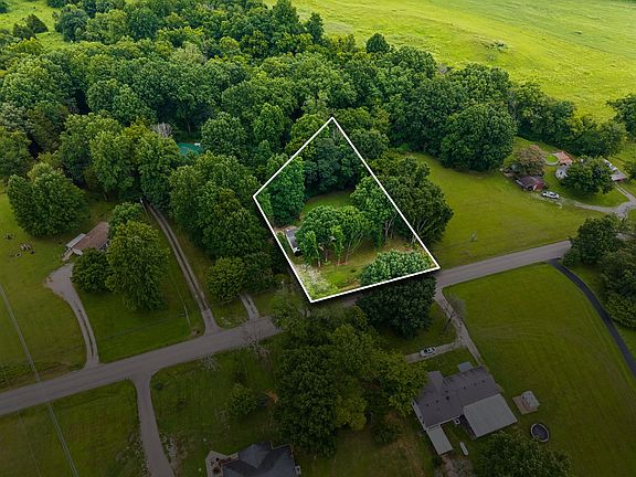3rd image of 2145 Sowell Mill Pike
