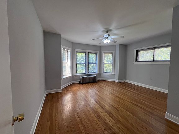 3rd image of 2121 Ridge Ave #2121-21-2J