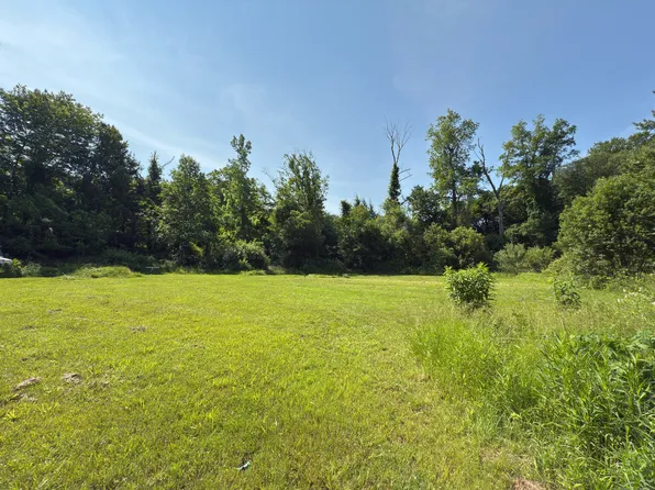 31 Webb Circle, Monroe, CT 06468