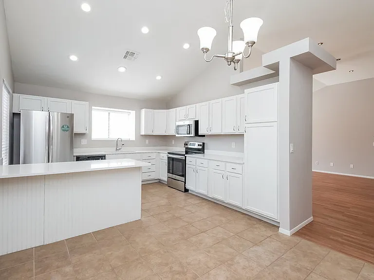8725 W Carol Ave — Photo 7