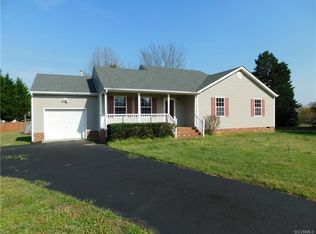 2900 Appleford Dr, Chester, VA 23831