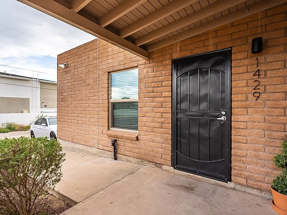 1429 & 1431 N. Highland Ave. Unit #1429