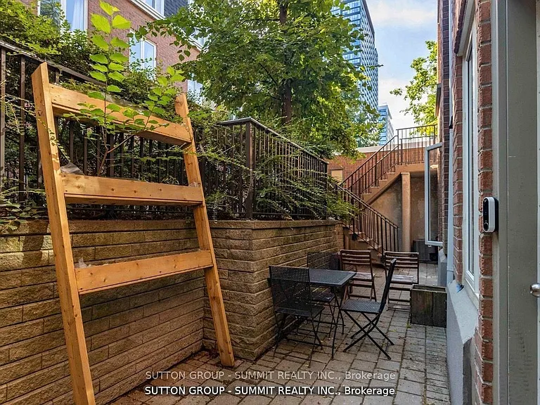 12 Douro St #421 — Photo 6
