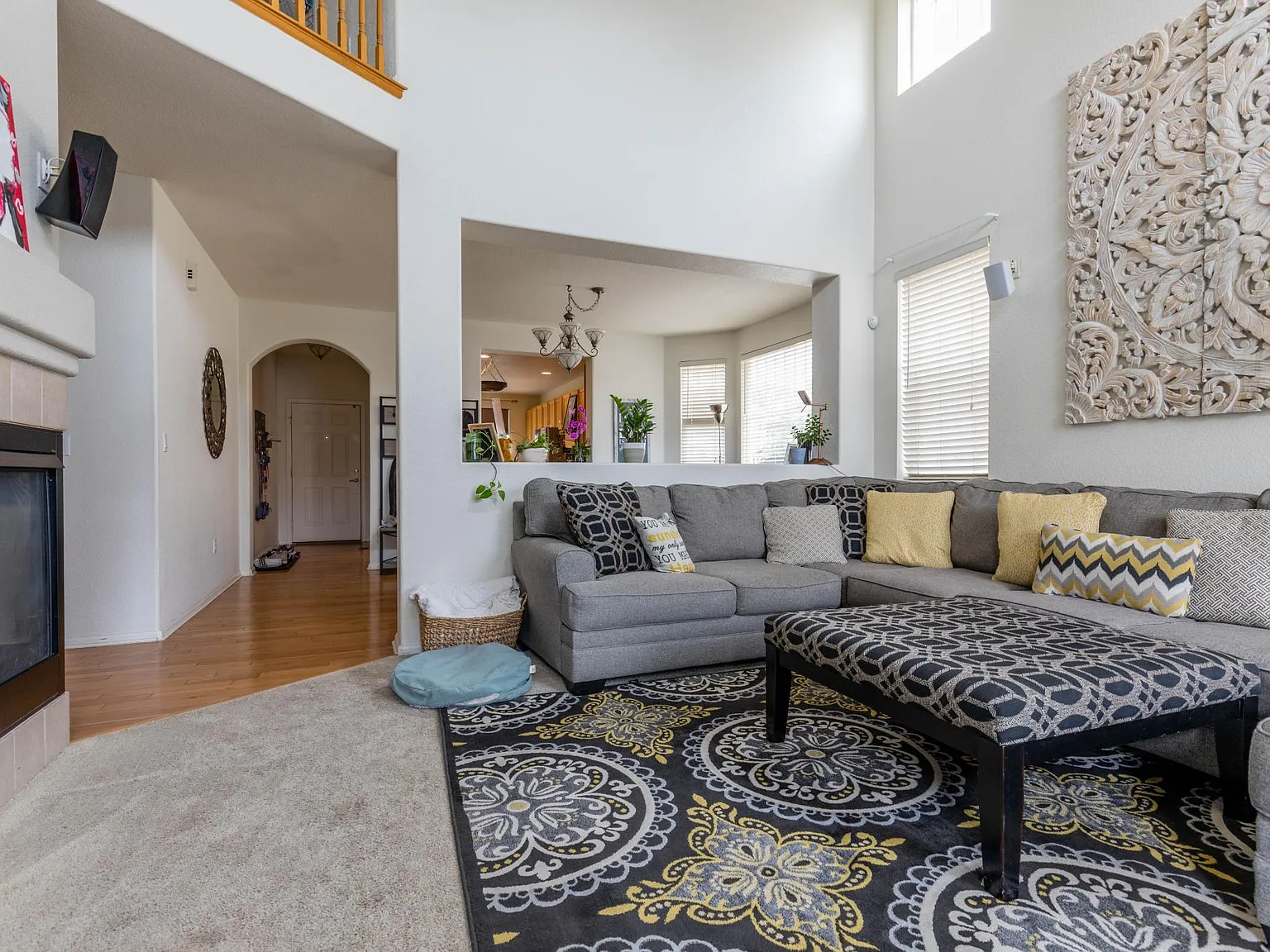 5 bed, 3293 sqft, $3,250 — Photo 3