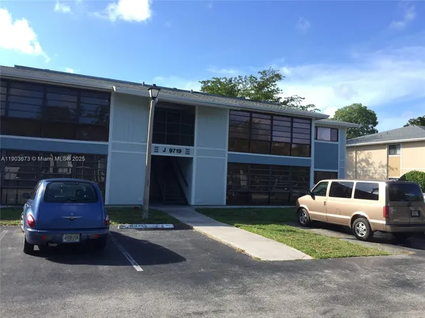9719 Hammocks Blvd APT 208J, Miami, FL 33196