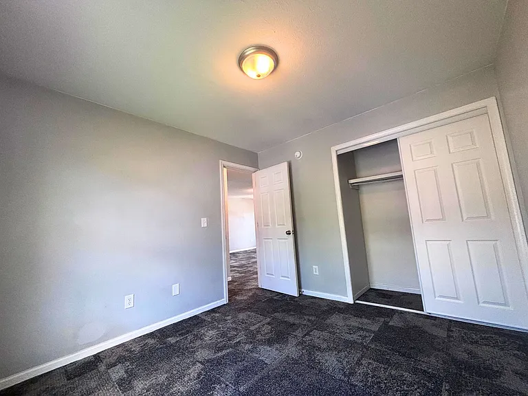 312 Stone Dr #D — Photo 7