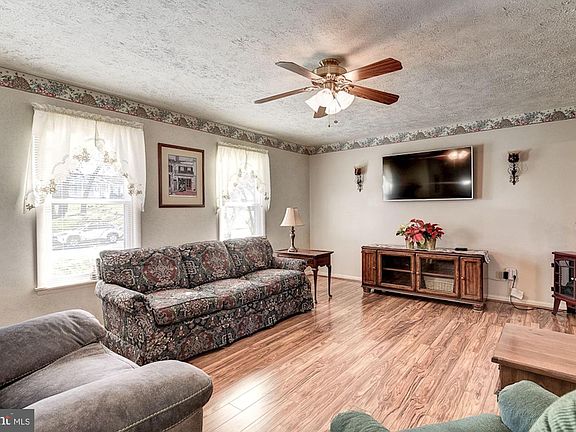 3rd image of 2606 Thorny Dr
