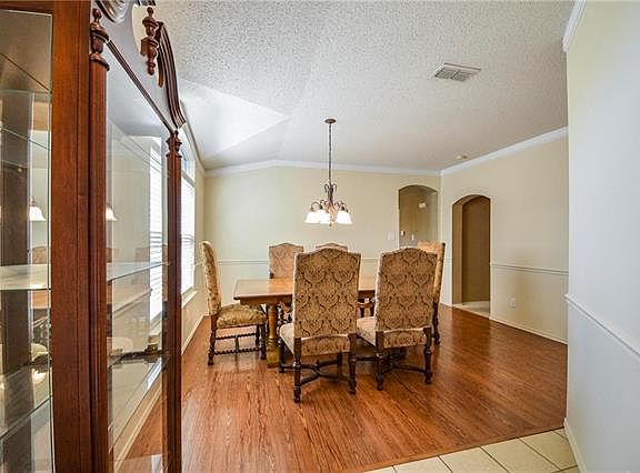 4th image of 3007 Candlebrook Dr