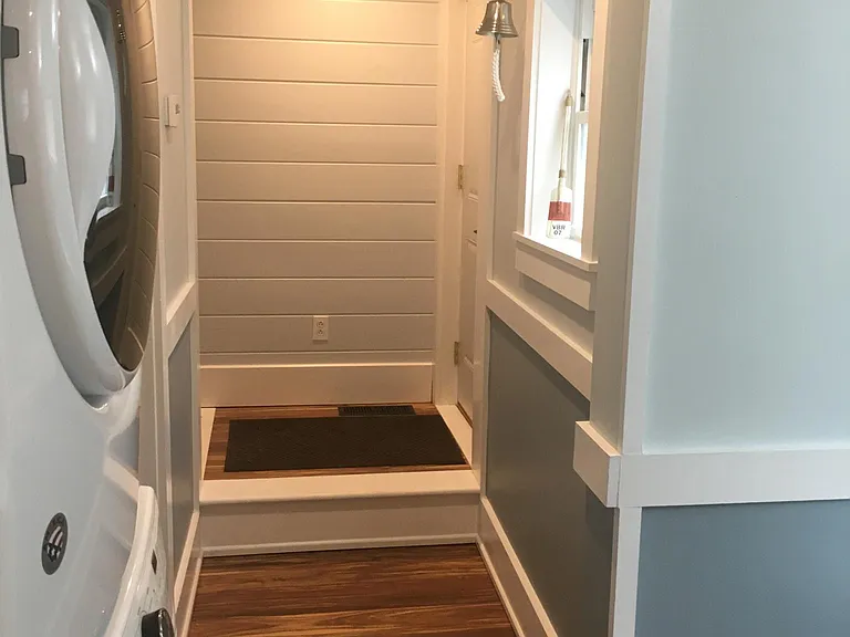 325 S Grant St — Photo 12