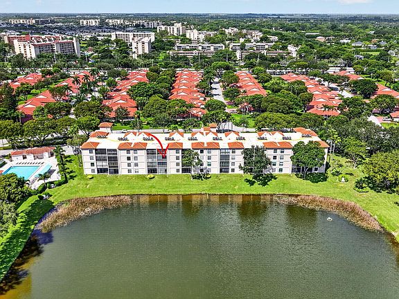 3rd image of 6269 Pointe Regal Circle #307
