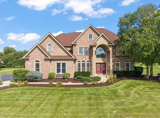 5320 Goldenrod Dr, Oswego, IL 60543