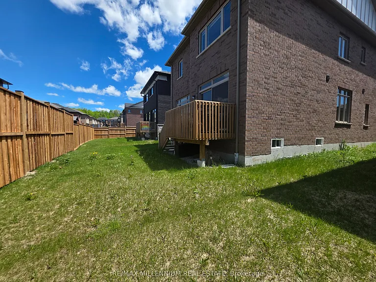 22 Daffodil Rd — Photo 33