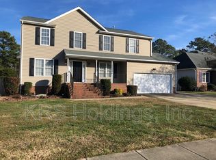 18 Bohnert Dr, Hampton, VA 23666