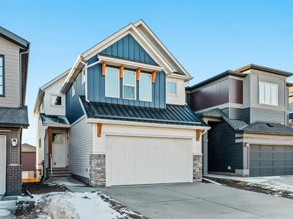 54 E Lucas Pl NW, Calgary, AB T3P 2E2