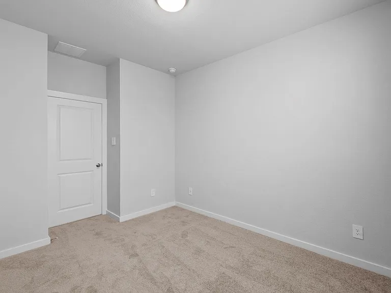 29834 Ellwood Ln — Photo 18